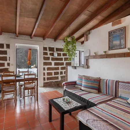 Country house La Cuadra